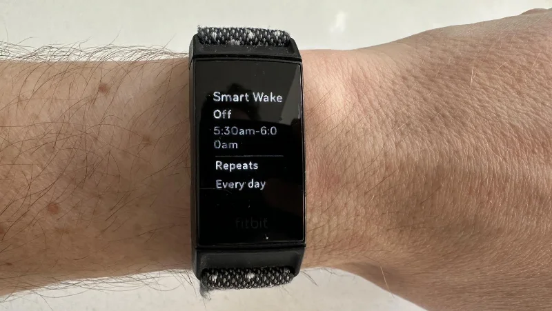 So verfolgen Sie den Schlaf auf Ihrem Fitbit