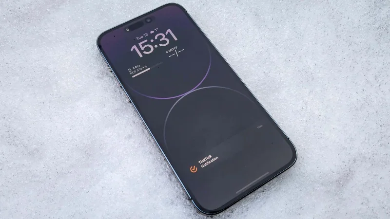 Galaxy S23 でロック画面の通知を管理する方法