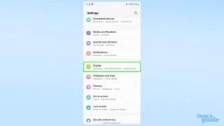 Samsung Galaxy S23 のディスプレイ設定を変更する方法